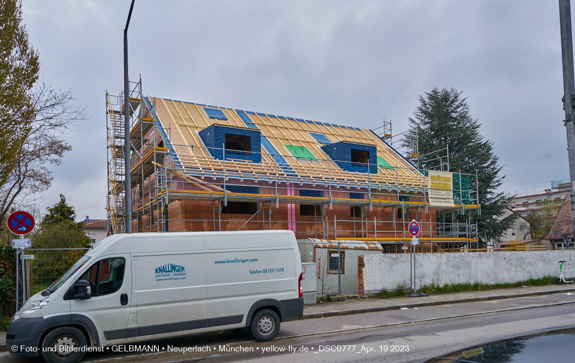 19.04.2023 - Bilder von der Baustelle Niederalmstraße 16 in Neuperlach